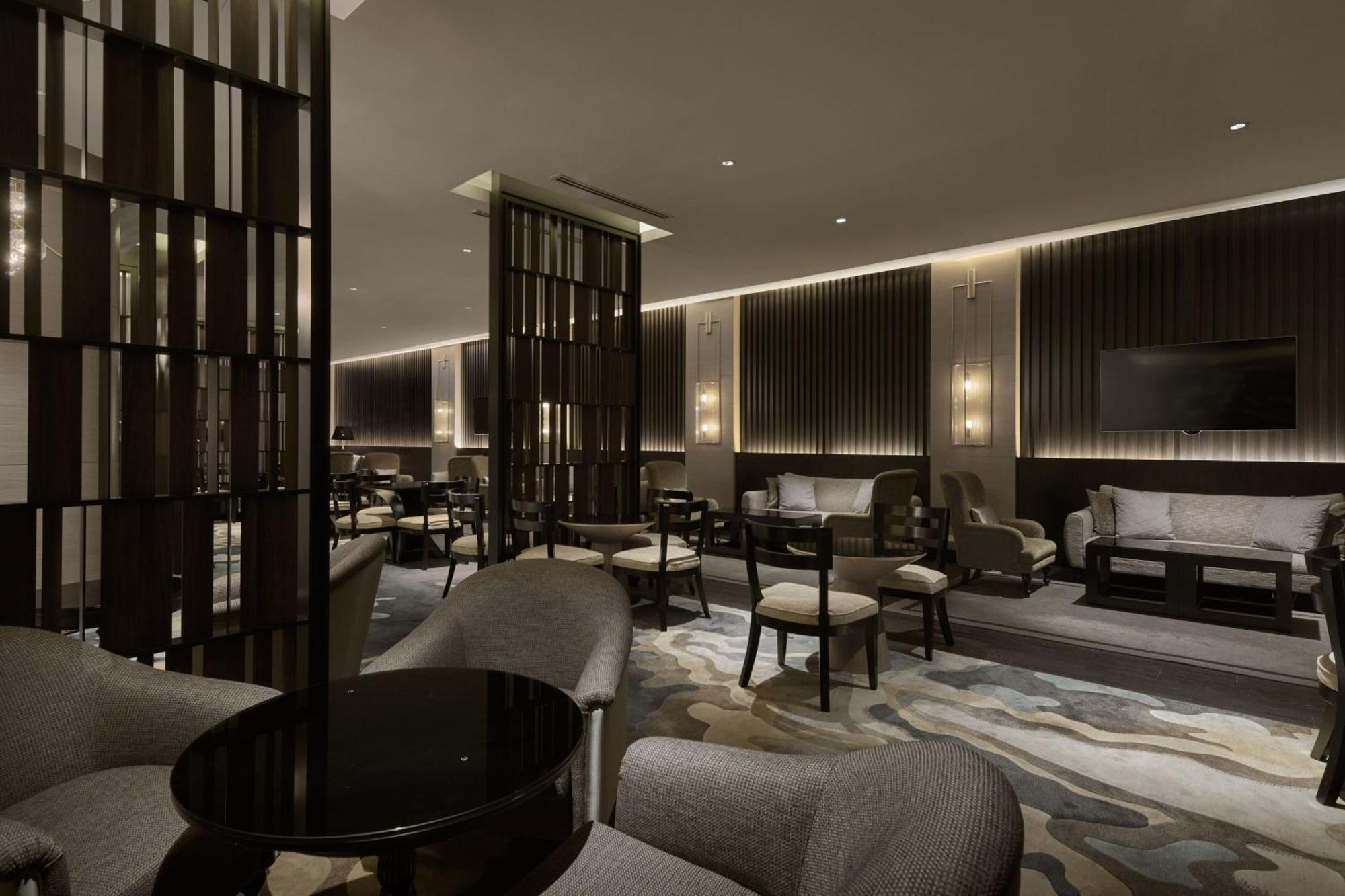 Club Executive King Room